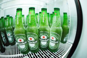 Lebomló söröspohárral indítja a májust a Heineken